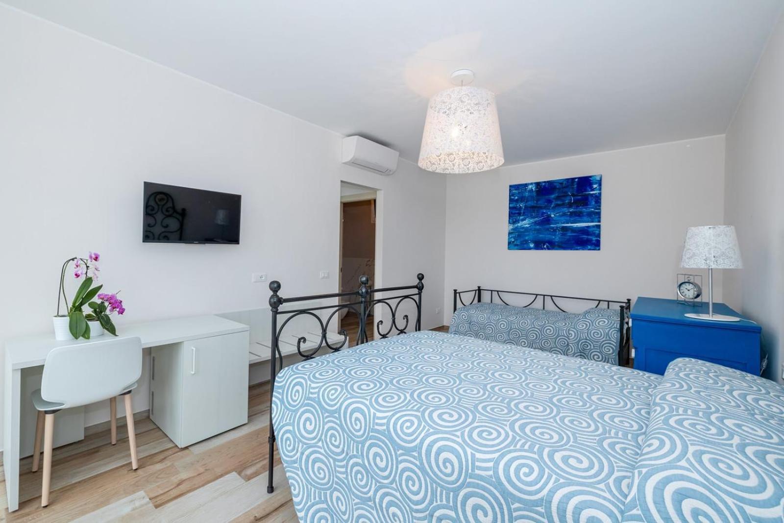 Mirto Blu Bed and Breakfast Borgio Verezzi Rum bild
