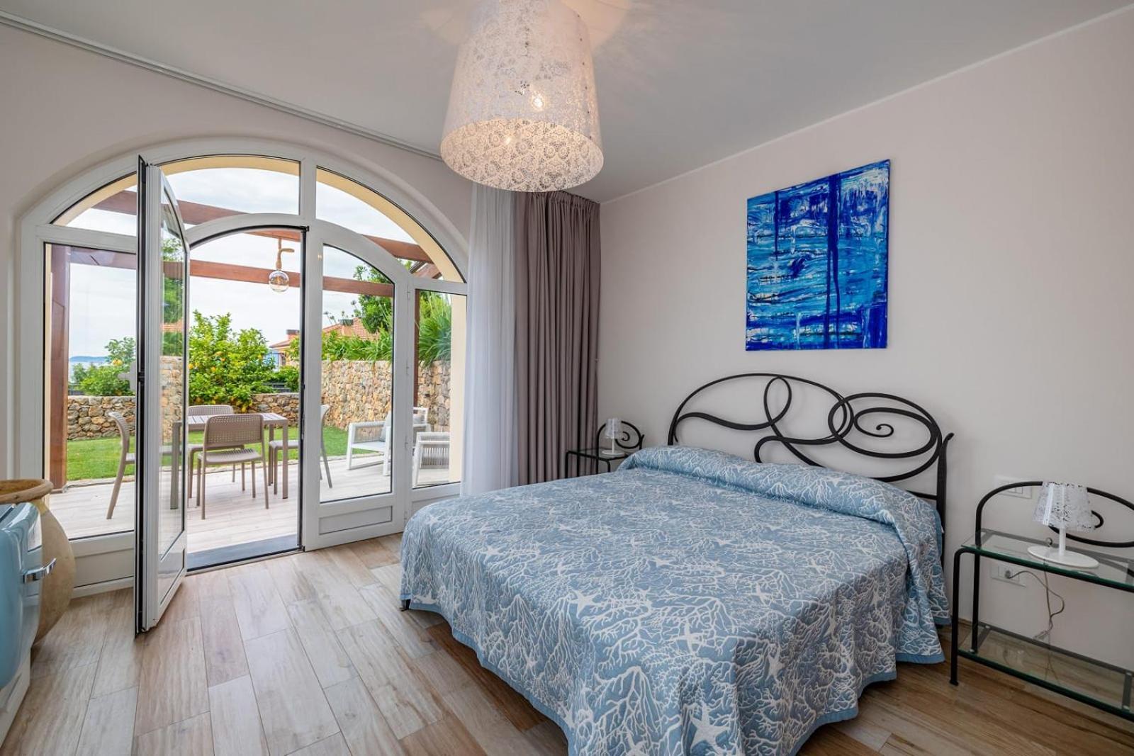Mirto Blu Bed and Breakfast Borgio Verezzi Exteriör bild