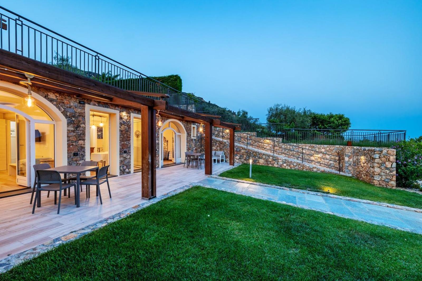 Mirto Blu Bed and Breakfast Borgio Verezzi Exteriör bild